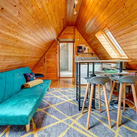 Renate Dachgeschosswohnung 4